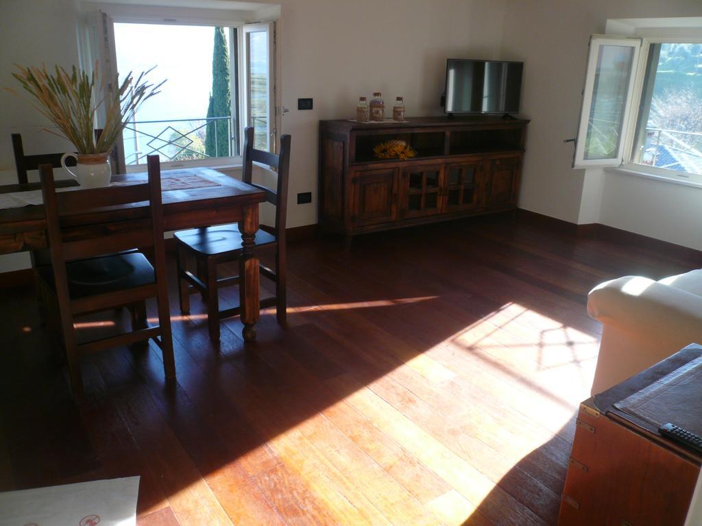 Casa Beatrice Apartment Oliveto Lario Ruang foto