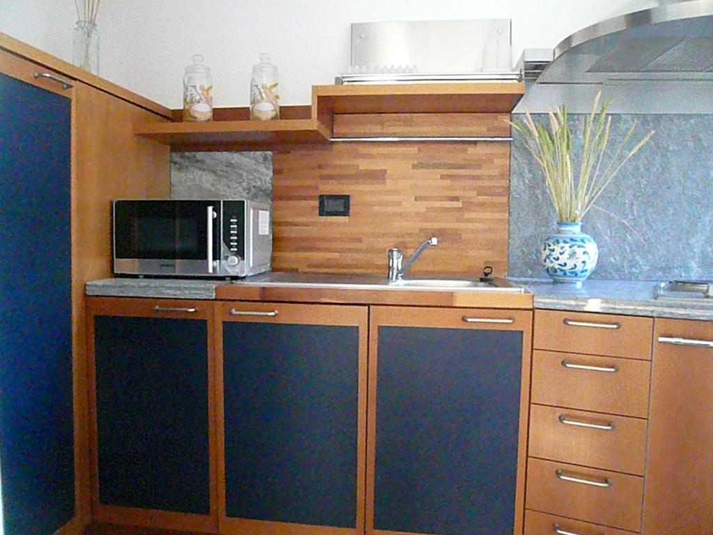 Casa Beatrice Apartment Oliveto Lario Ruang foto