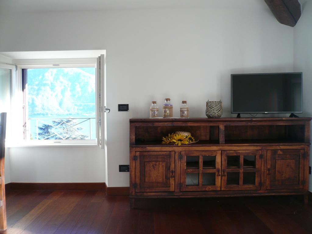 Casa Beatrice Apartment Oliveto Lario Ruang foto