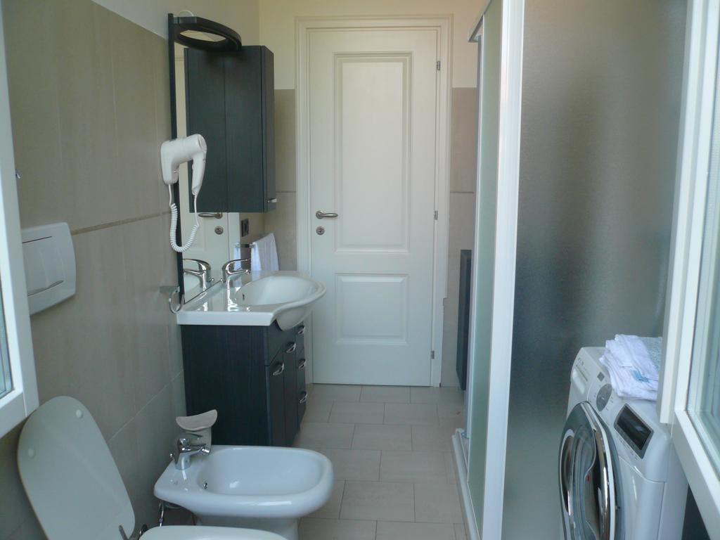 Casa Beatrice Apartment Oliveto Lario Ruang foto